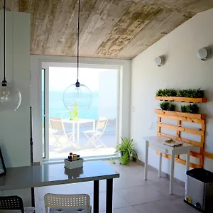 https://durmiendo-sobre-el-mar-vivienda-los-riscos.maspalomashotels.com